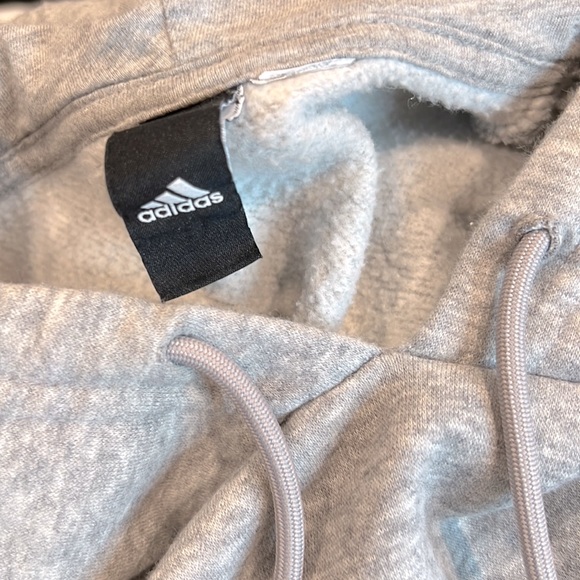 🩶🖤Adidas Pullover Gray and Black Sweatshirt in Size Small Like New - Picture 4 of 6